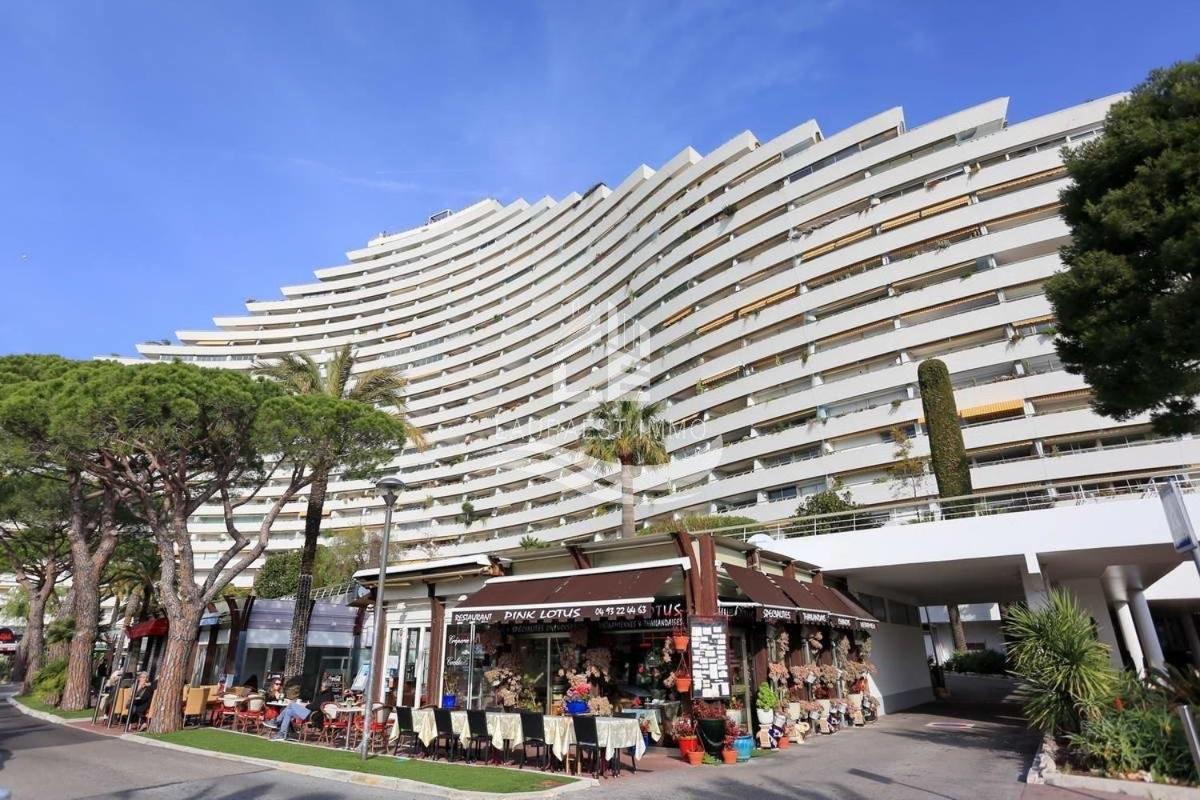 Superbe Appartement Front De Mer Villeneuve-Loubet Dış mekan fotoğraf