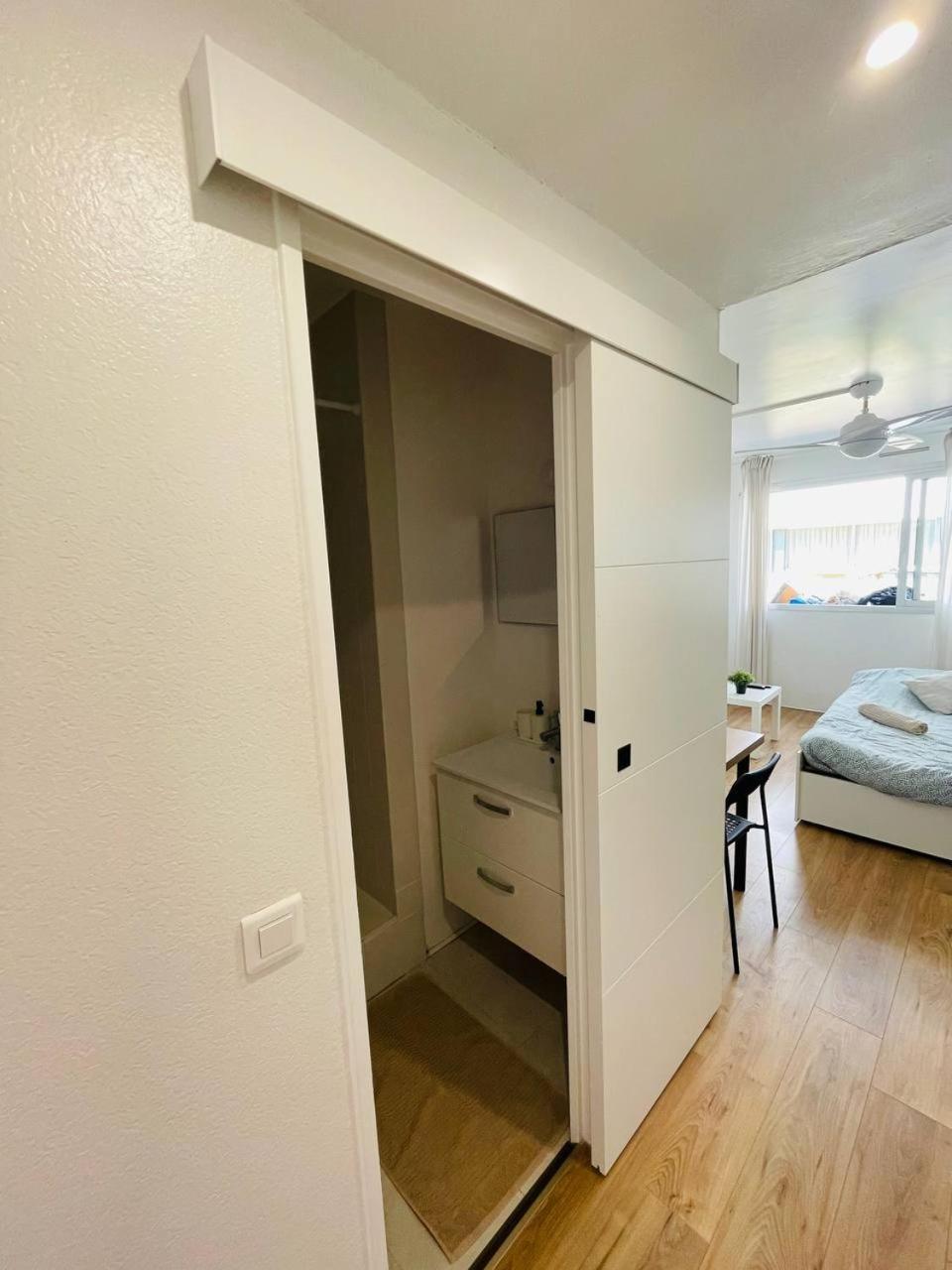 Superbe Appartement Front De Mer Villeneuve-Loubet Dış mekan fotoğraf